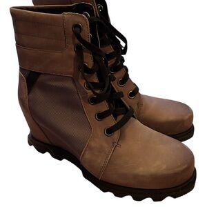 Sorel Wedge Ankle Boots • Women’s Size 10 • Brown Leather + Fabric